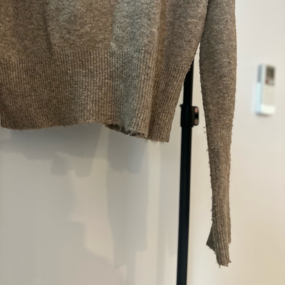 Basic Sweater - image 6